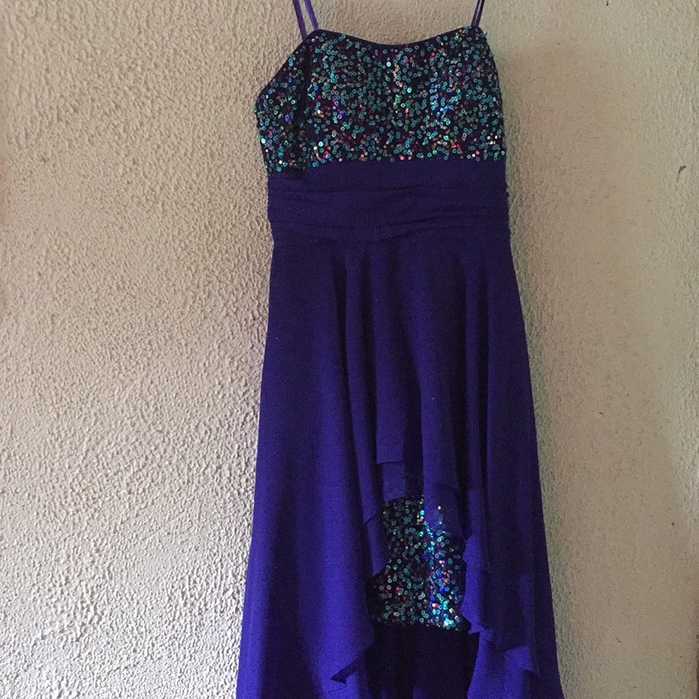 Worn once , perfect condition size 4